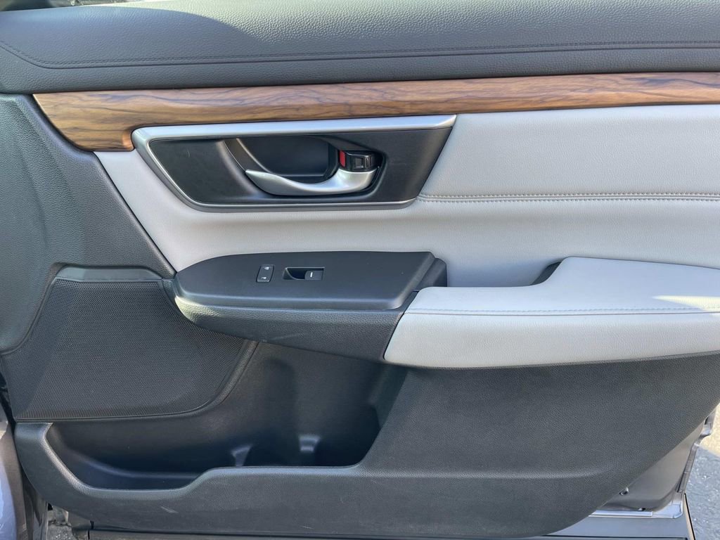 Used 2018 Honda CR-V Touring image 25
