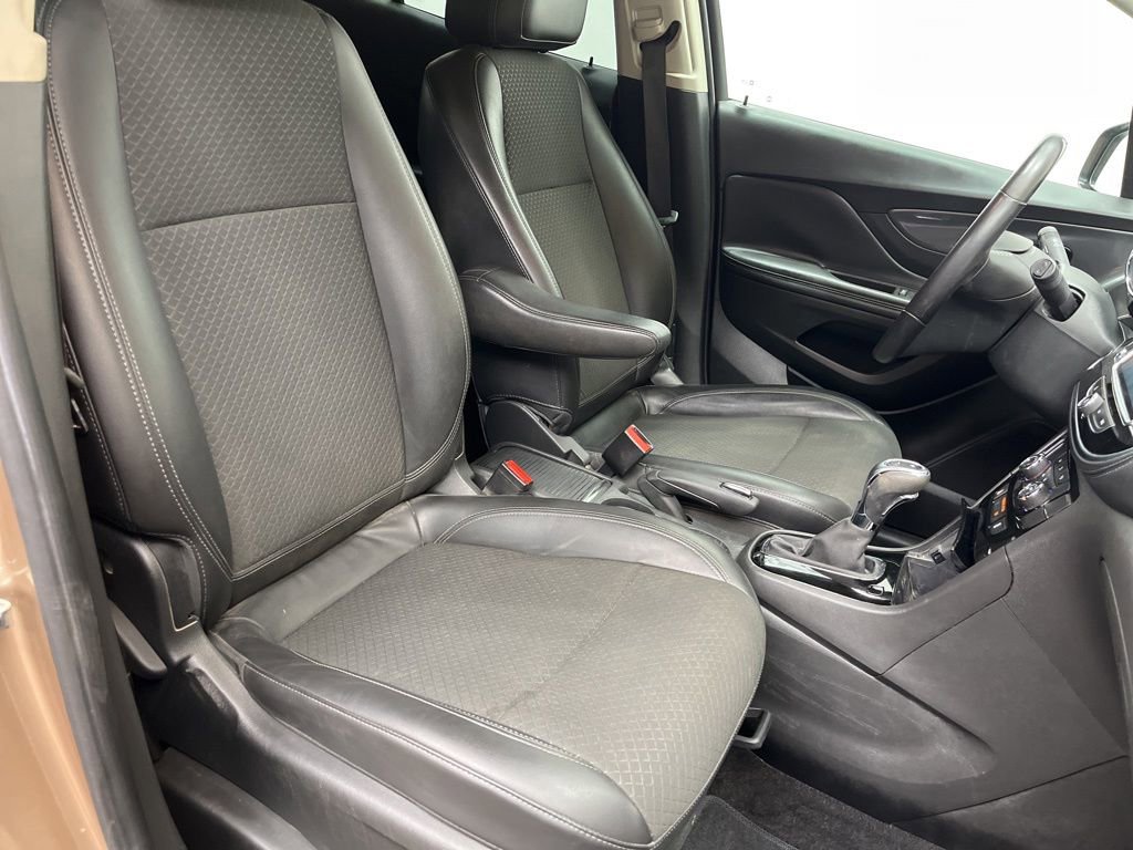 Used 2019 Buick Encore Sport Touring FWD image 21