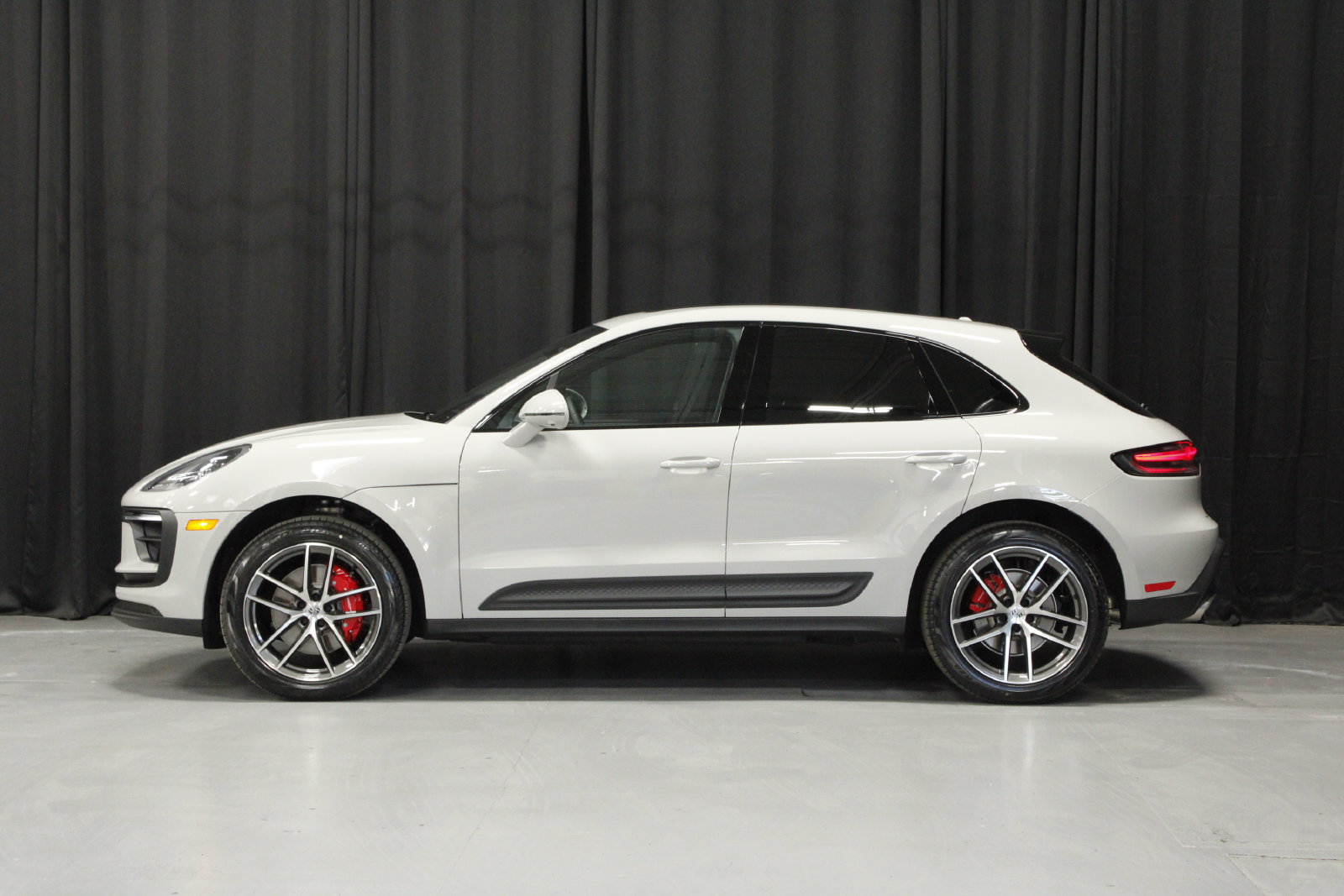 New 2026 Porsche Macan S AWD/4WD image 2