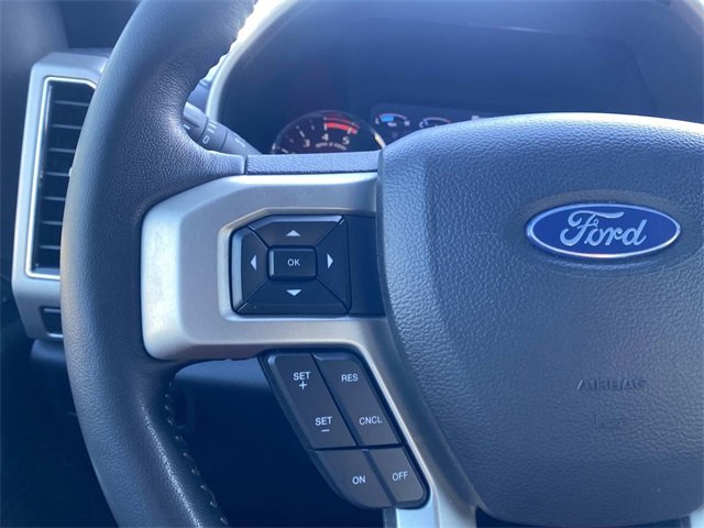 Used 2022 Ford F250 Lariat w/ Black Appearance Package image 34