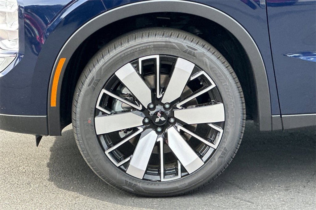 New 2025 Mitsubishi Outlander SE image 26