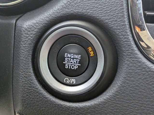 Used 2020 Dodge Durango R/T w/ Technology Group RWD image 32