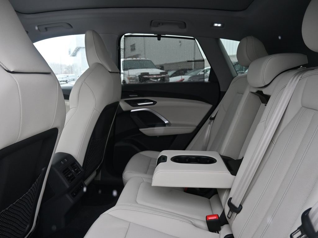 New 2025 Audi Q5 Prestige image 22