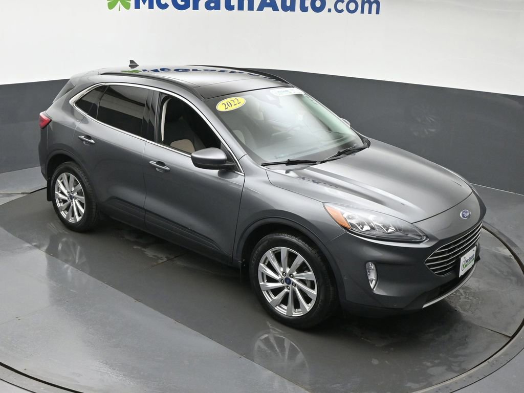 Used 2022 Ford Escape Titanium w/ Titanium Elite Package AWD/4WD image 3