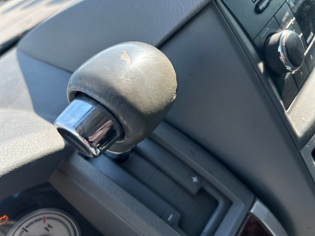 Used 2010 Chrysler Town & Country Touring FWD image 26