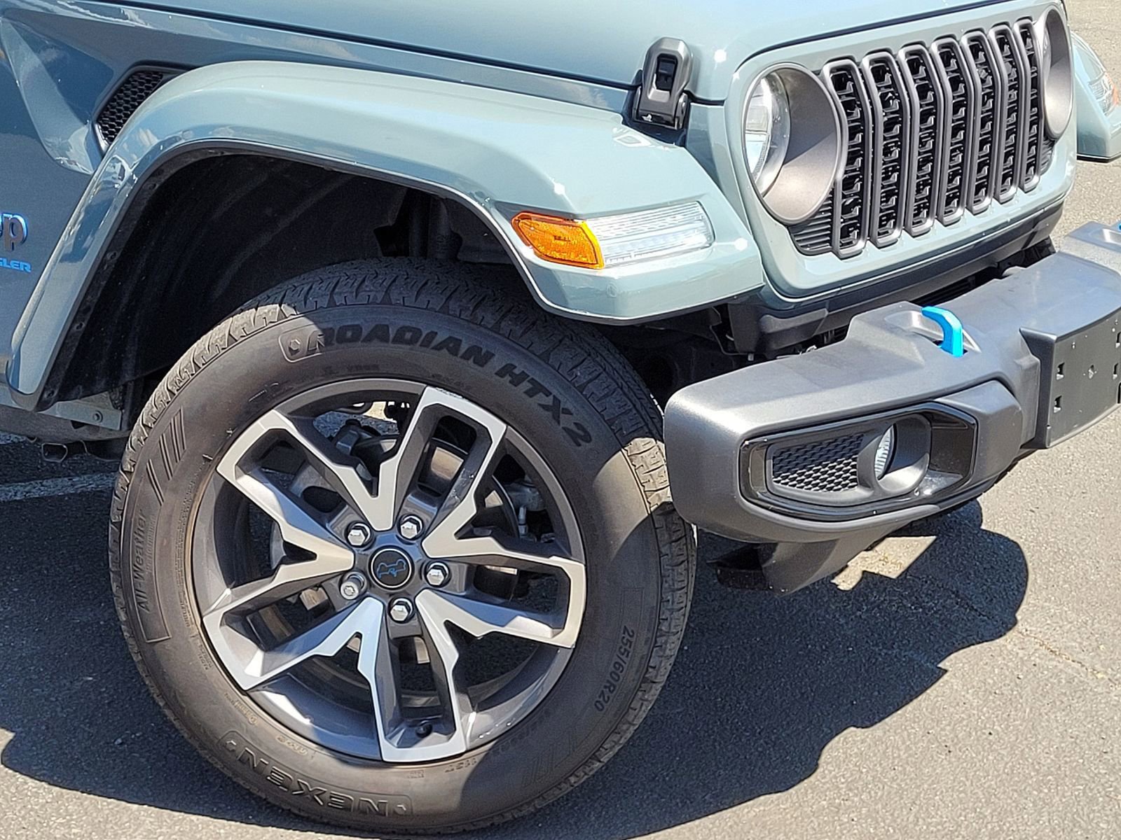 Used 2024 Jeep Wrangler Unlimited AWD/4WD image 10