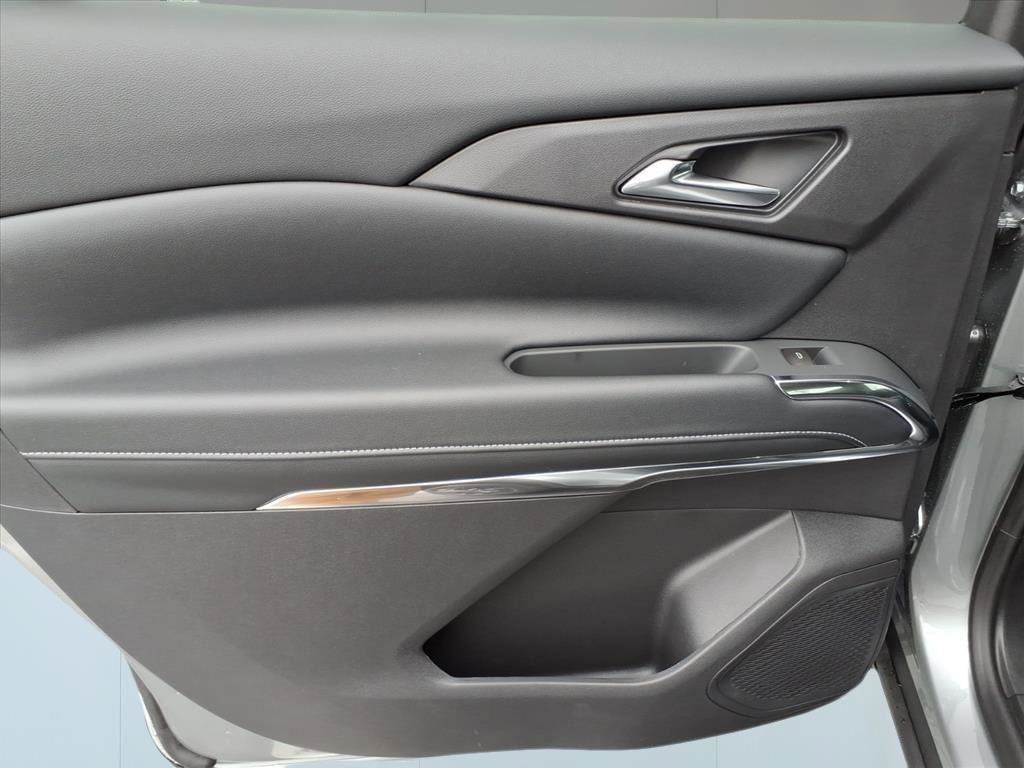 New 2026 Chevrolet Traverse LT w/ Midnight/Sport Edition image 9