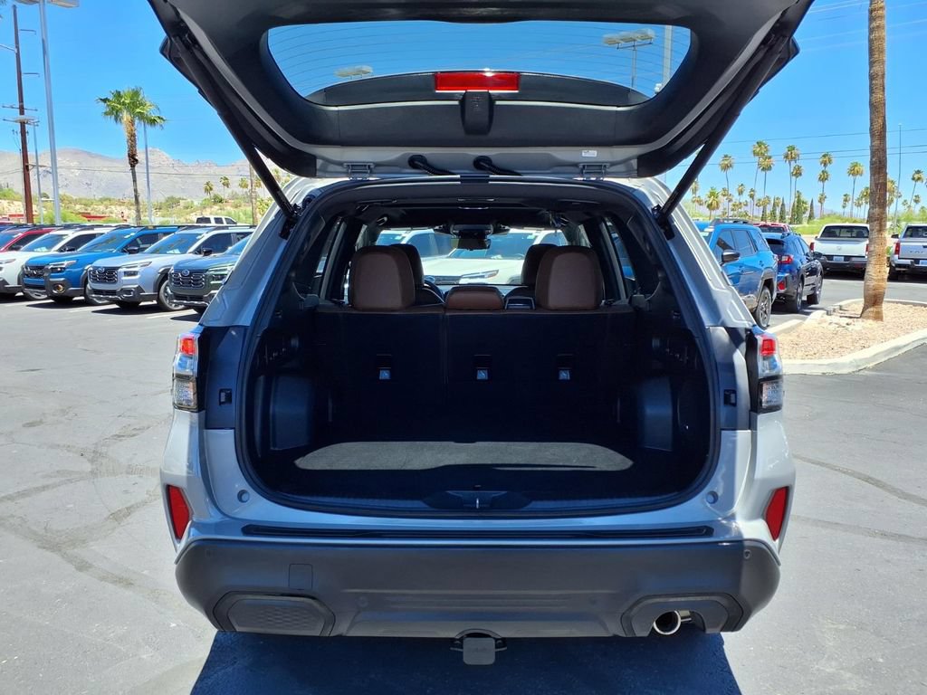 Certified 2025 Subaru Forester Touring AWD/4WD image 16
