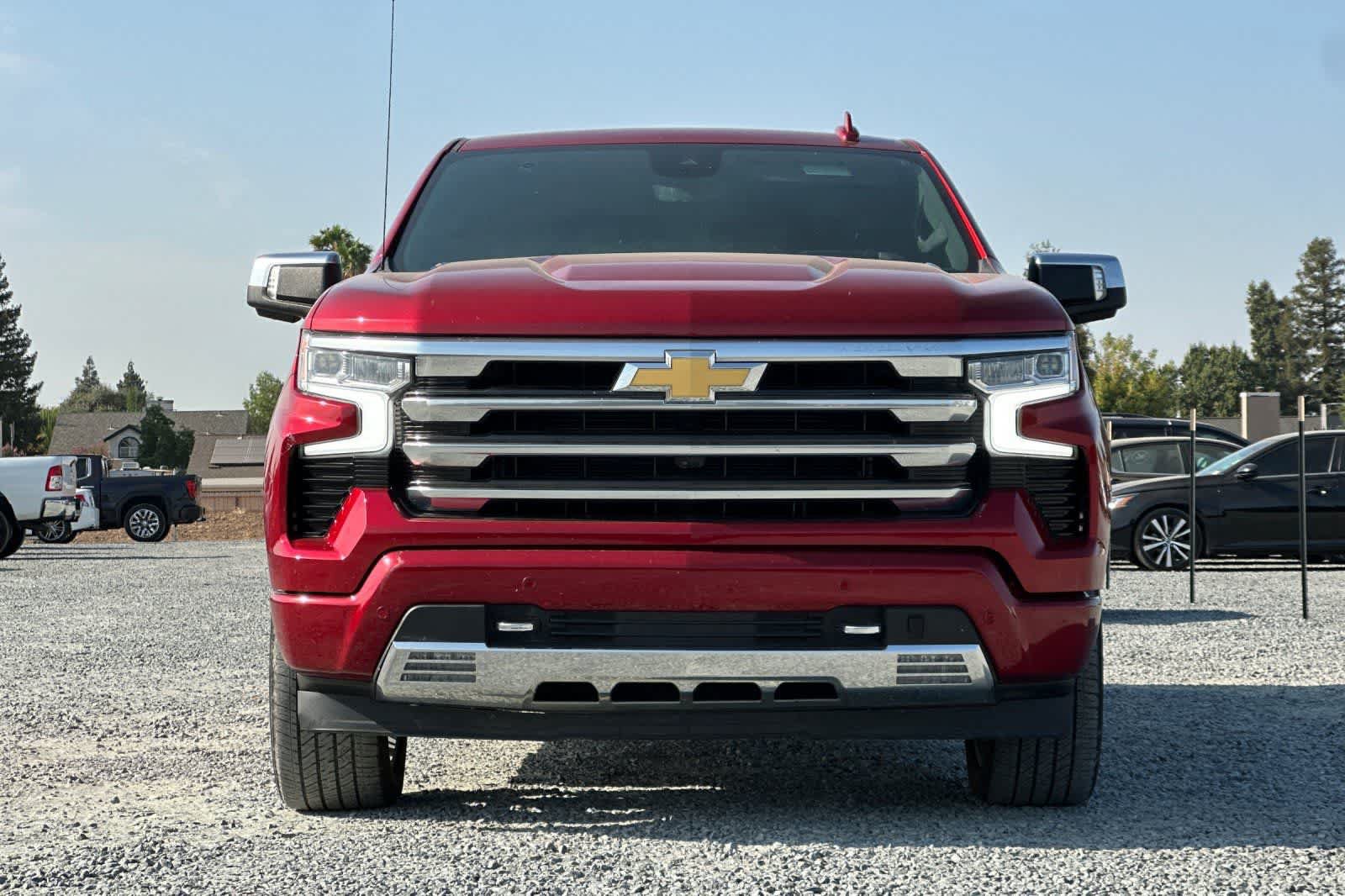 Used 2023 Chevrolet Silverado 1500 High Country w/ High Country Premium Package AWD/4WD image 11