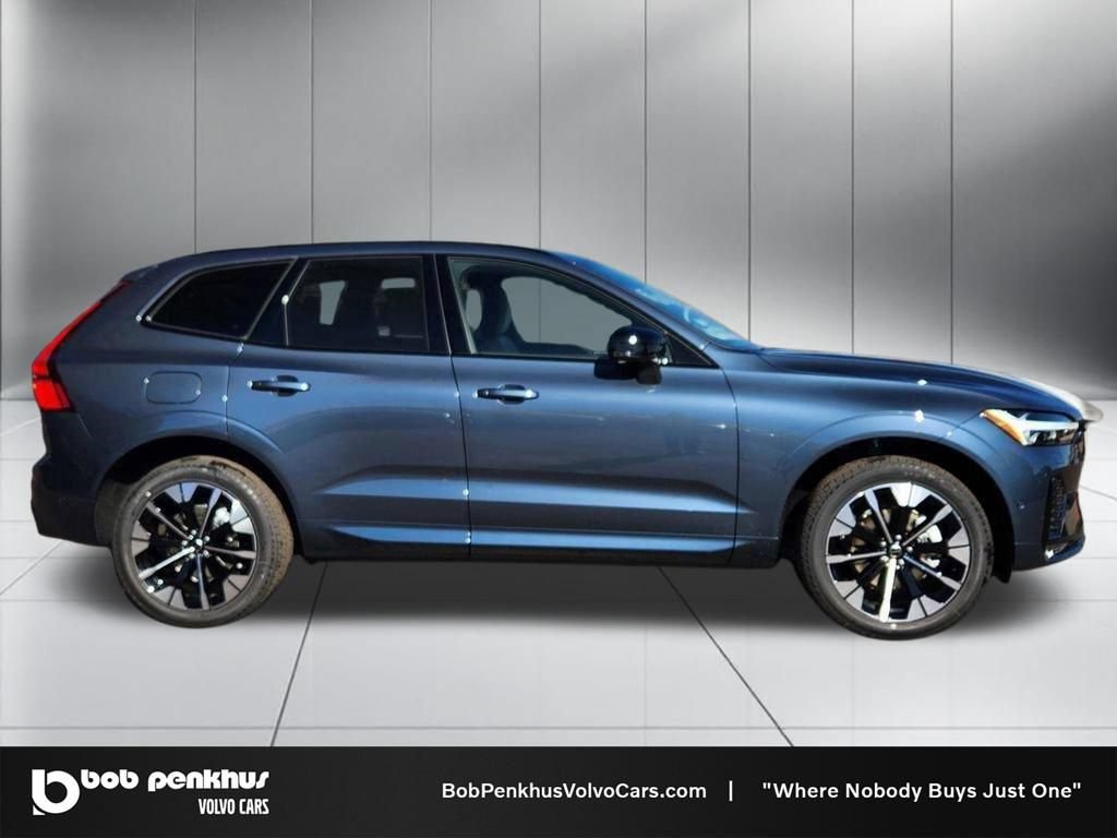 New 2026 Volvo XC60 B5 Plus w/ Protection Package Premier AWD/4WD image 24