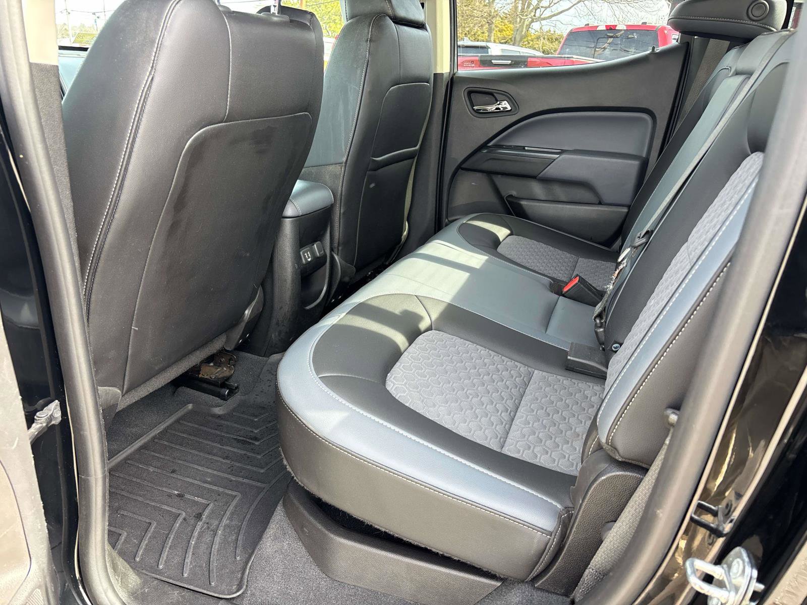 Used 2020 Chevrolet Colorado Z71 image 11