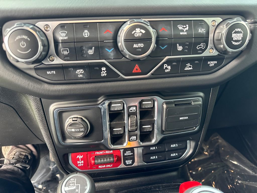 Certified 2025 Jeep Wrangler Rubicon 392 image 36