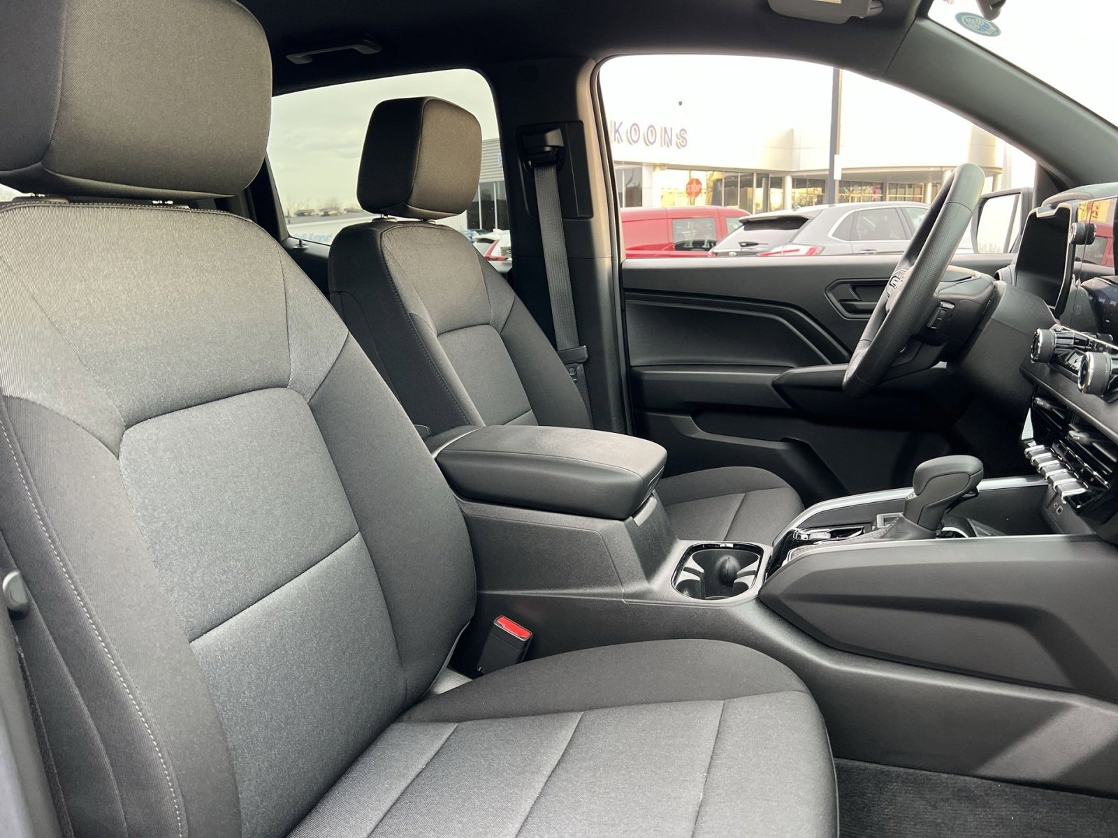 Used 2024 Chevrolet Colorado W/T image 26