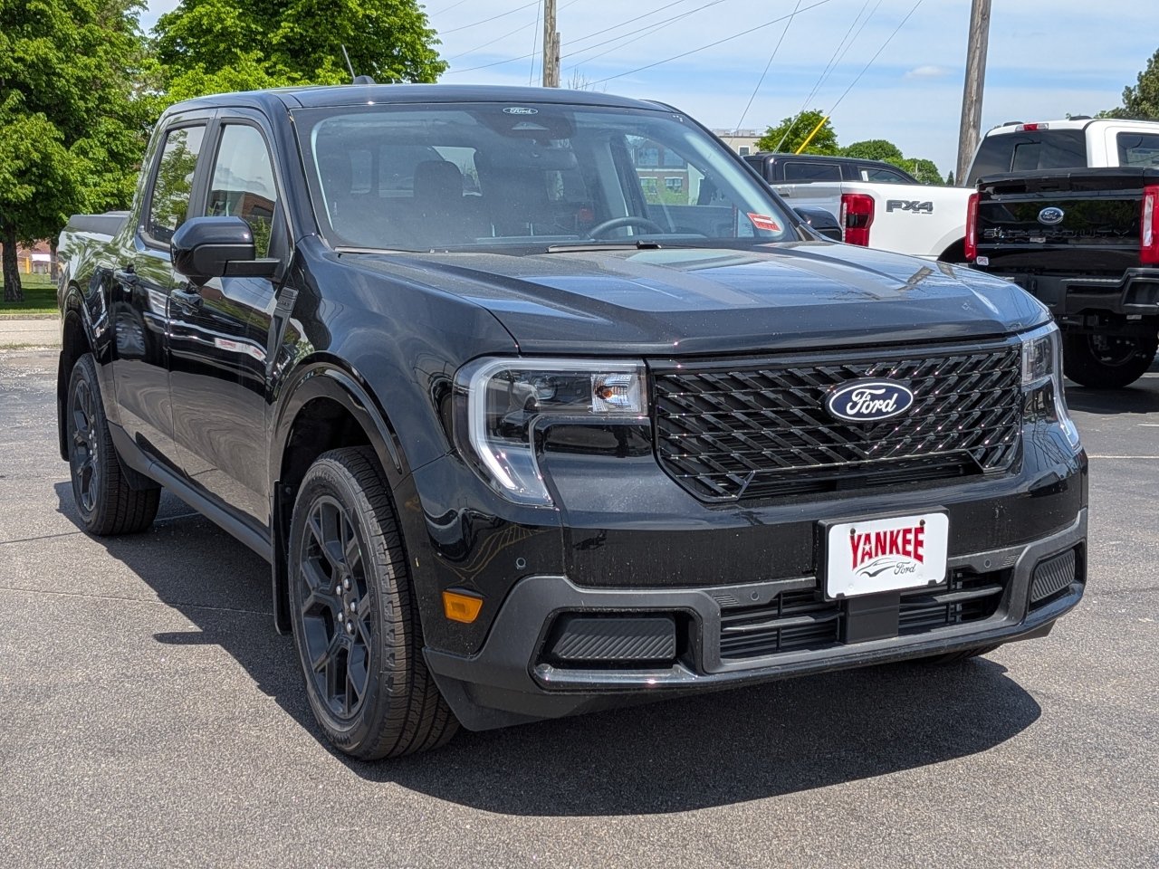 New 2026 Ford Maverick Lariat w/ Black Appearance Package AWD/4WD image 39