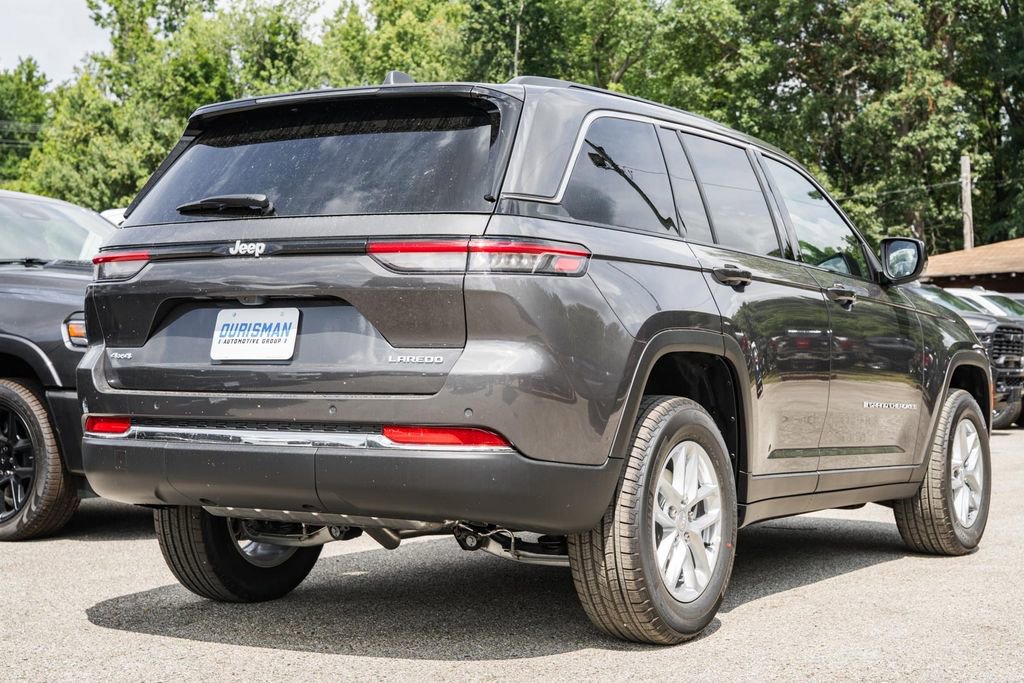 New 2025 Jeep Grand Cherokee Laredo X w/ Luxury Tech Group I image 4