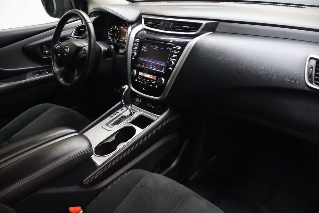 Used 2020 Nissan Murano SV image 11