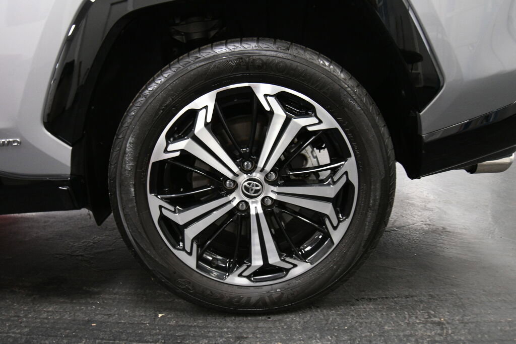 Used 2022 Toyota RAV4 XSE image 11