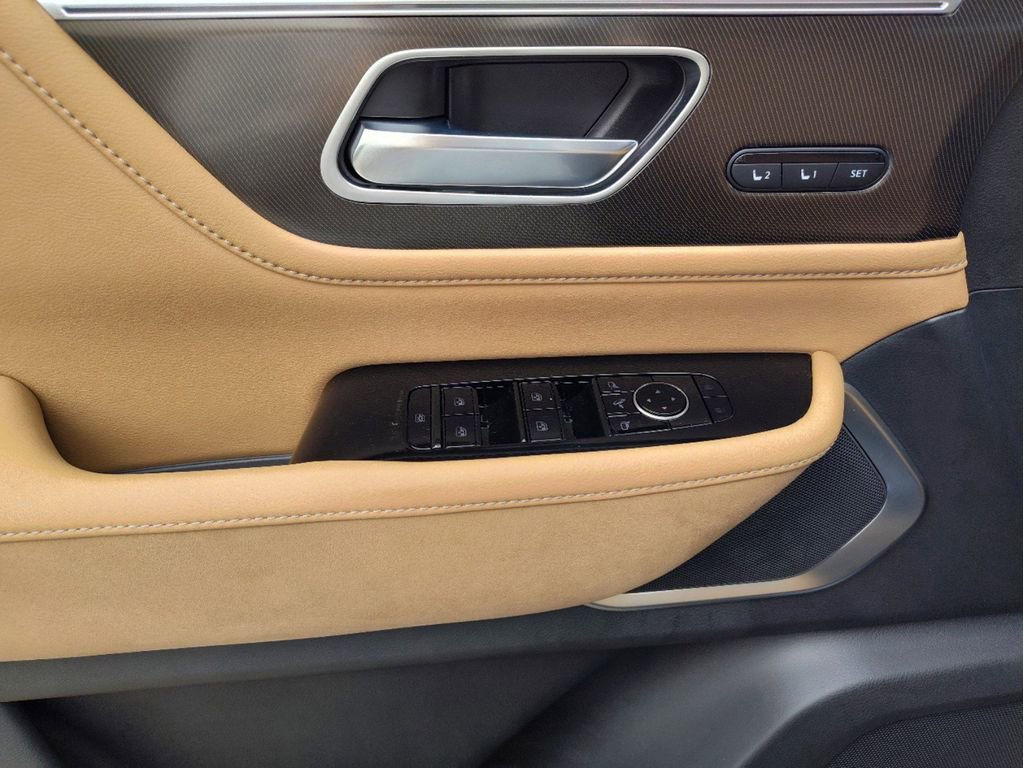 New 2025 INFINITI QX80 Luxe image 11