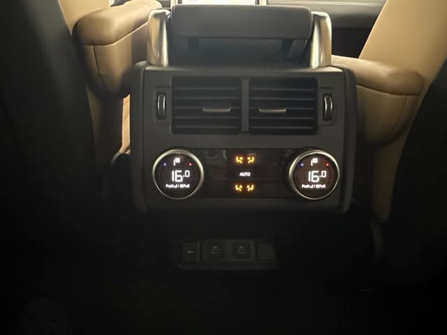 Certified 2025 Land Rover Discovery Dynamic SE AWD/4WD image 24