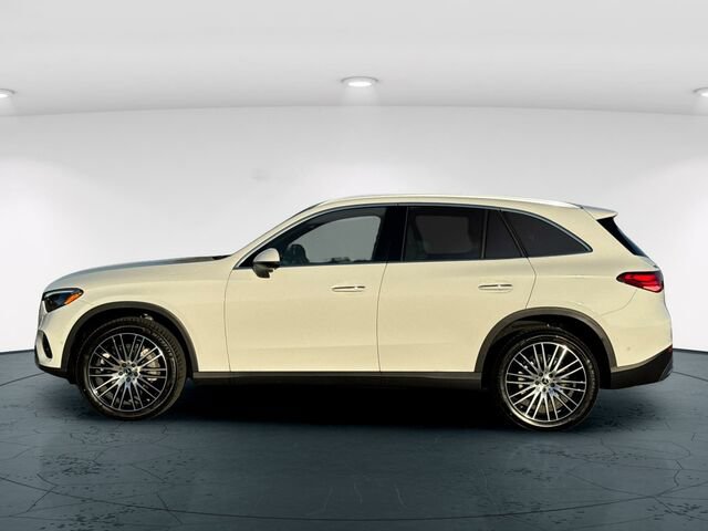 Certified 2026 Mercedes-Benz GLC 300 4MATIC image 3