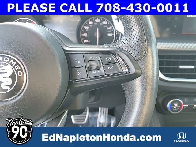 Used 2022 Alfa Romeo Stelvio Veloce image 18