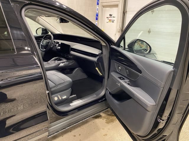 New 2026 Lincoln Nautilus Reserve w/ Jet Appearance Package AWD/4WD image 18