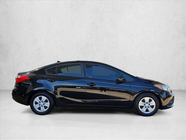 Used 2016 Kia Forte LX FWD image 3