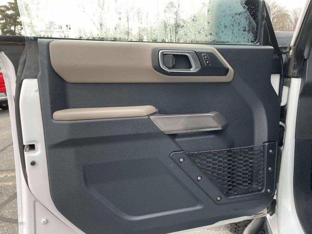 Used 2023 Ford Bronco Wildtrak image 17