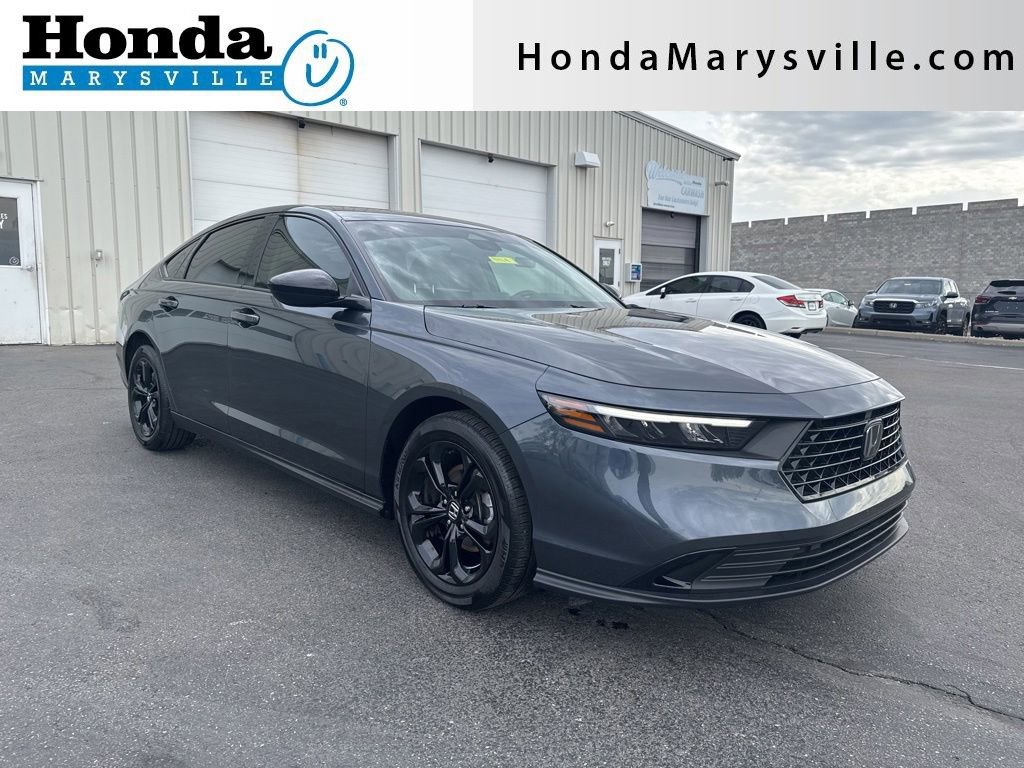 Used 2025 Honda Accord SE image 1