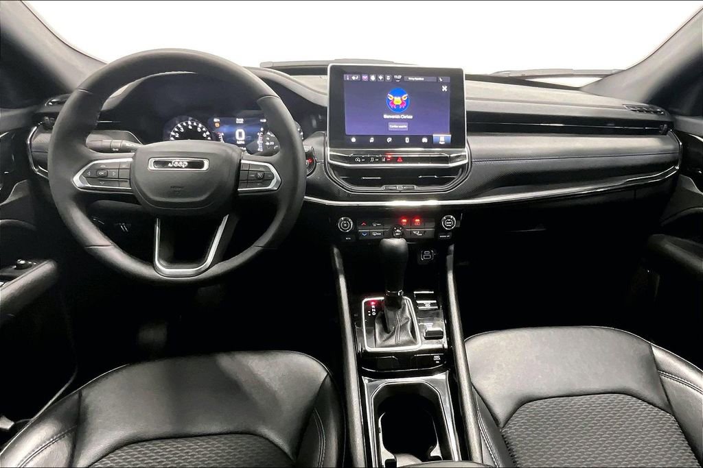 Used 2026 Jeep Compass Latitude AWD/4WD image 18