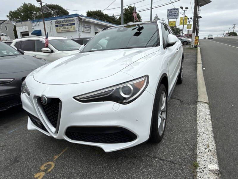 Used 2018 Alfa Romeo Stelvio Ti Sport image 3