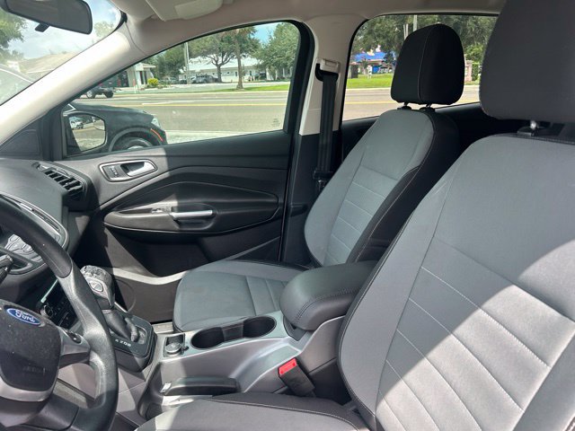 Used 2016 Ford Escape SE w/ Equipment Group 201A FWD image 10