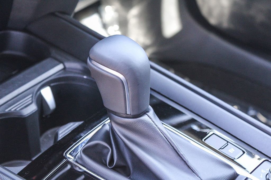 Used 2025 MAZDA CX-50 2.5 Hybrid w/ Premium Plus Pkg image 19