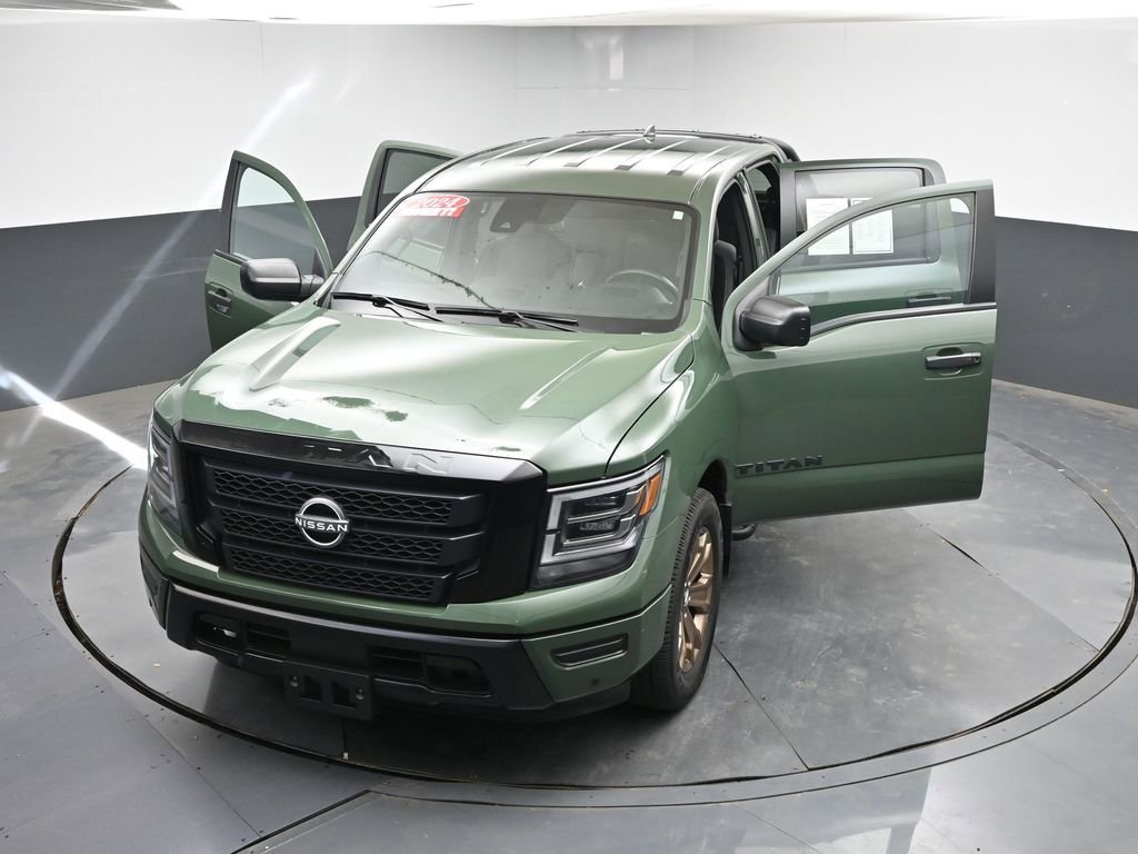 Used 2024 Nissan Titan SV w/ SV Bronze Edition Package RWD image 50