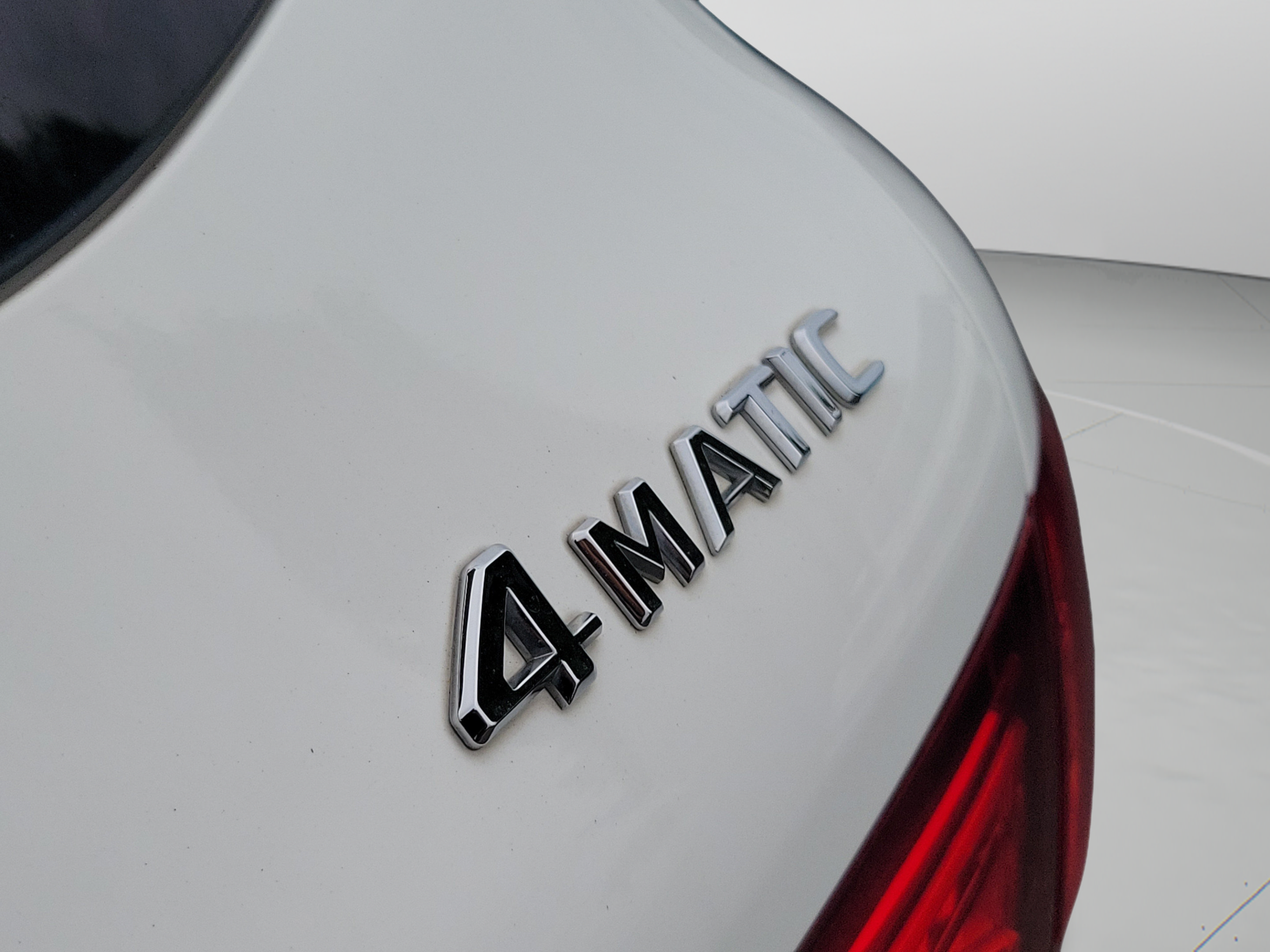 Used 2016 Mercedes-Benz GLC 300 4MATIC image 32