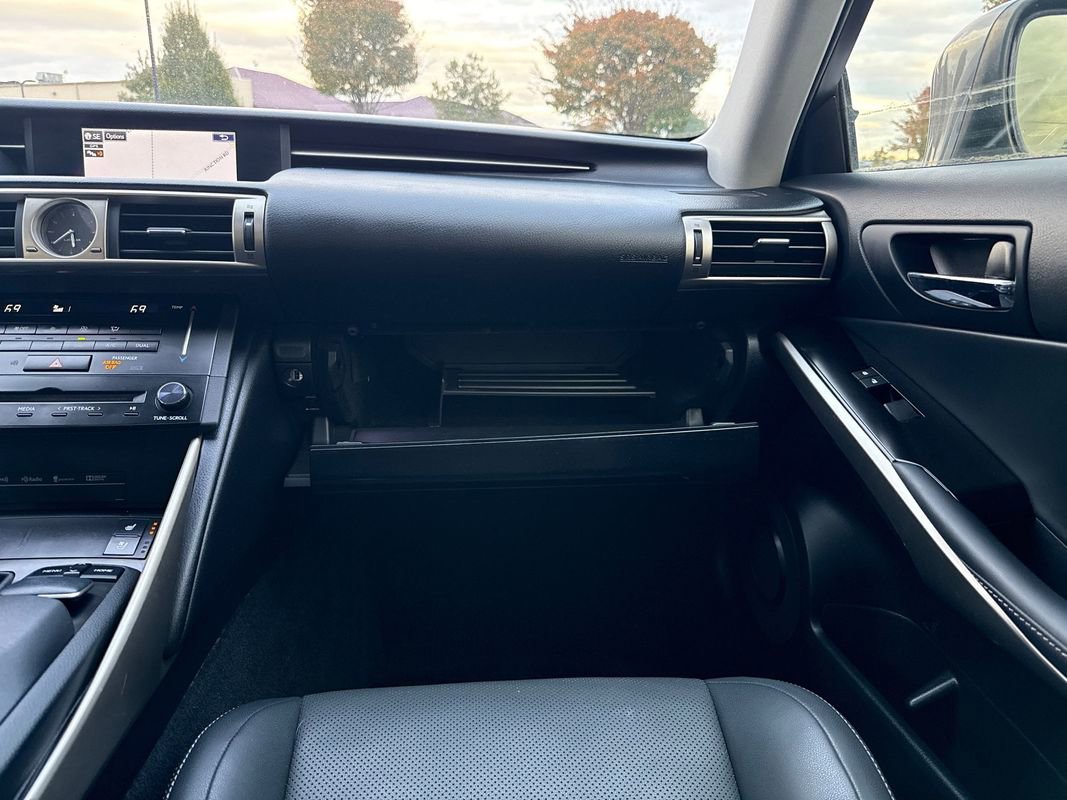 Used 2014 Lexus IS 250 AWD image 32