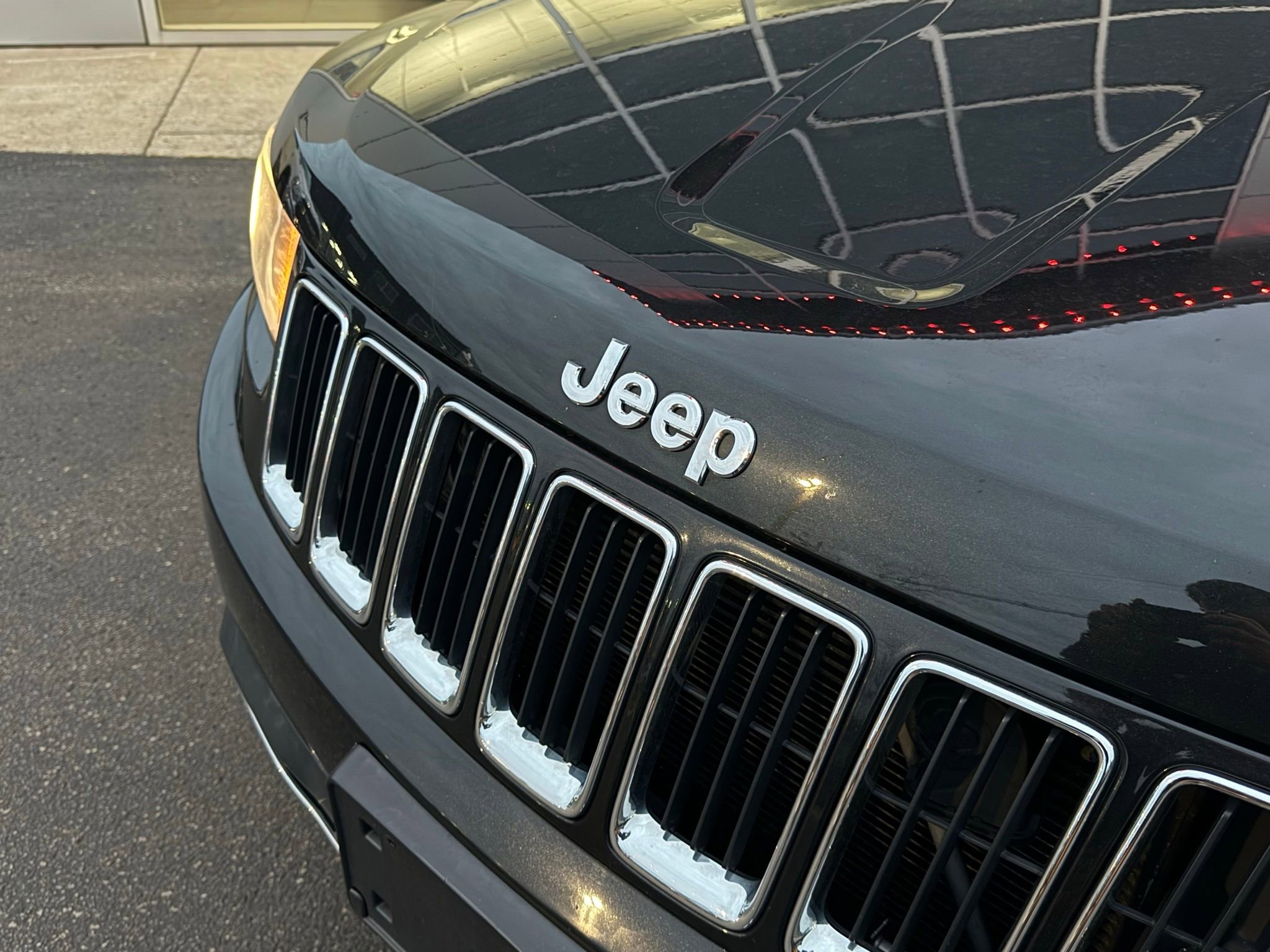 Used 2015 Jeep Grand Cherokee Limited image 9
