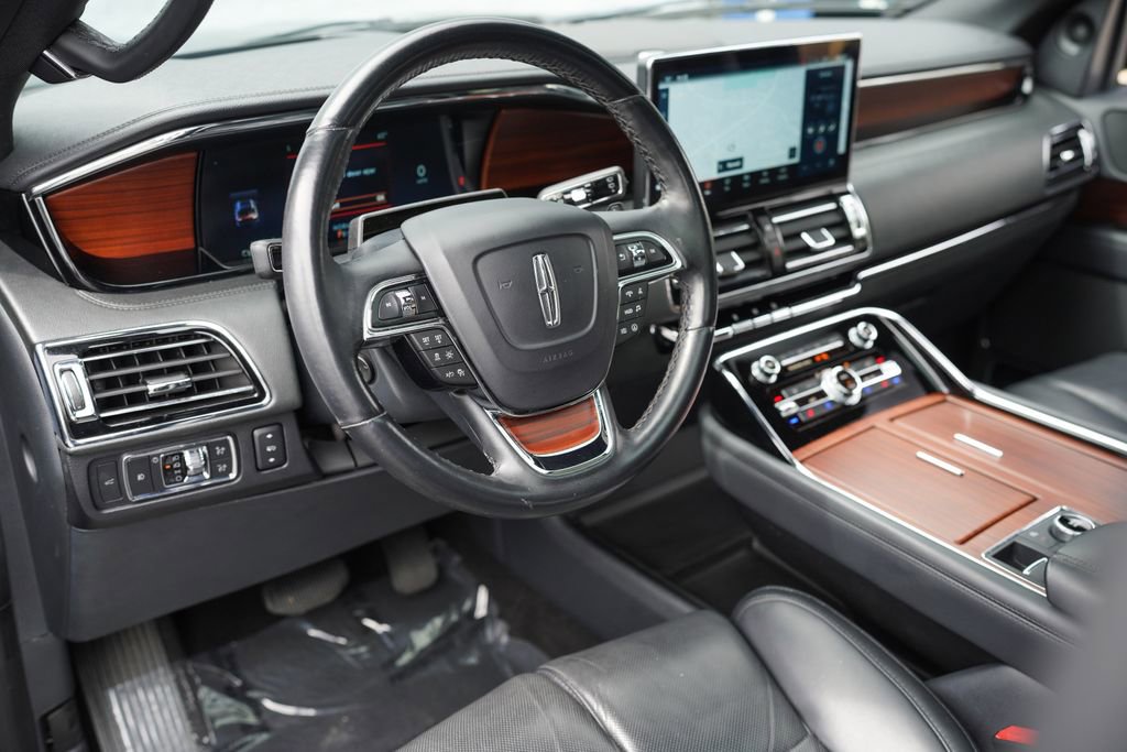Used 2023 Lincoln Navigator Reserve RWD image 20