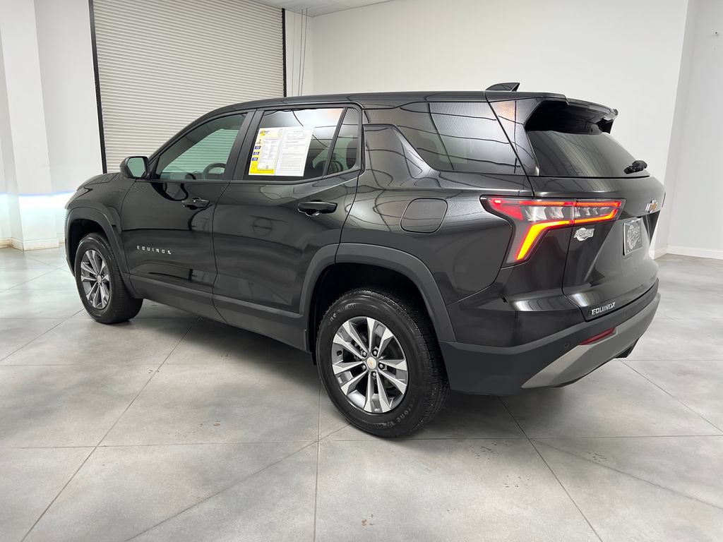 Used 2026 Chevrolet Equinox LT FWD image 6
