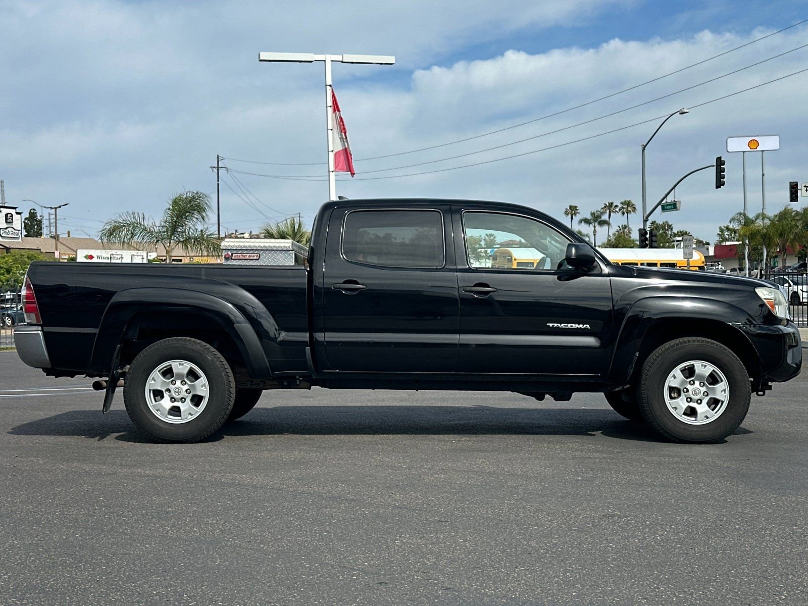 Used 2012 Toyota Tacoma w/ SR5 Pkg image 6