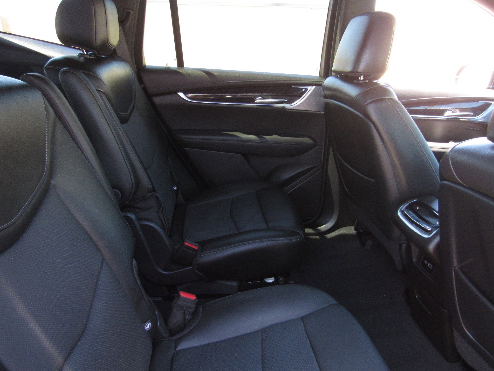 Used 2024 Cadillac XT6 Premium Luxury image 12