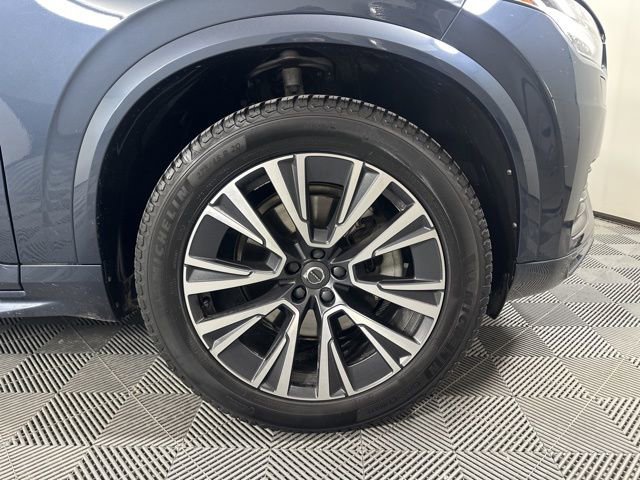 Used 2022 Volvo XC90 T6 Momentum w/ Climate Package image 8