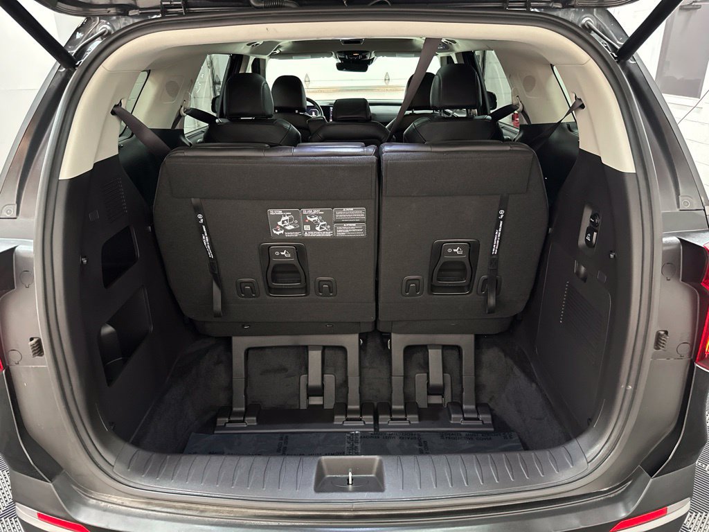 Used 2026 Kia Carnival SX w/ SX Dark Edition Package FWD image 36