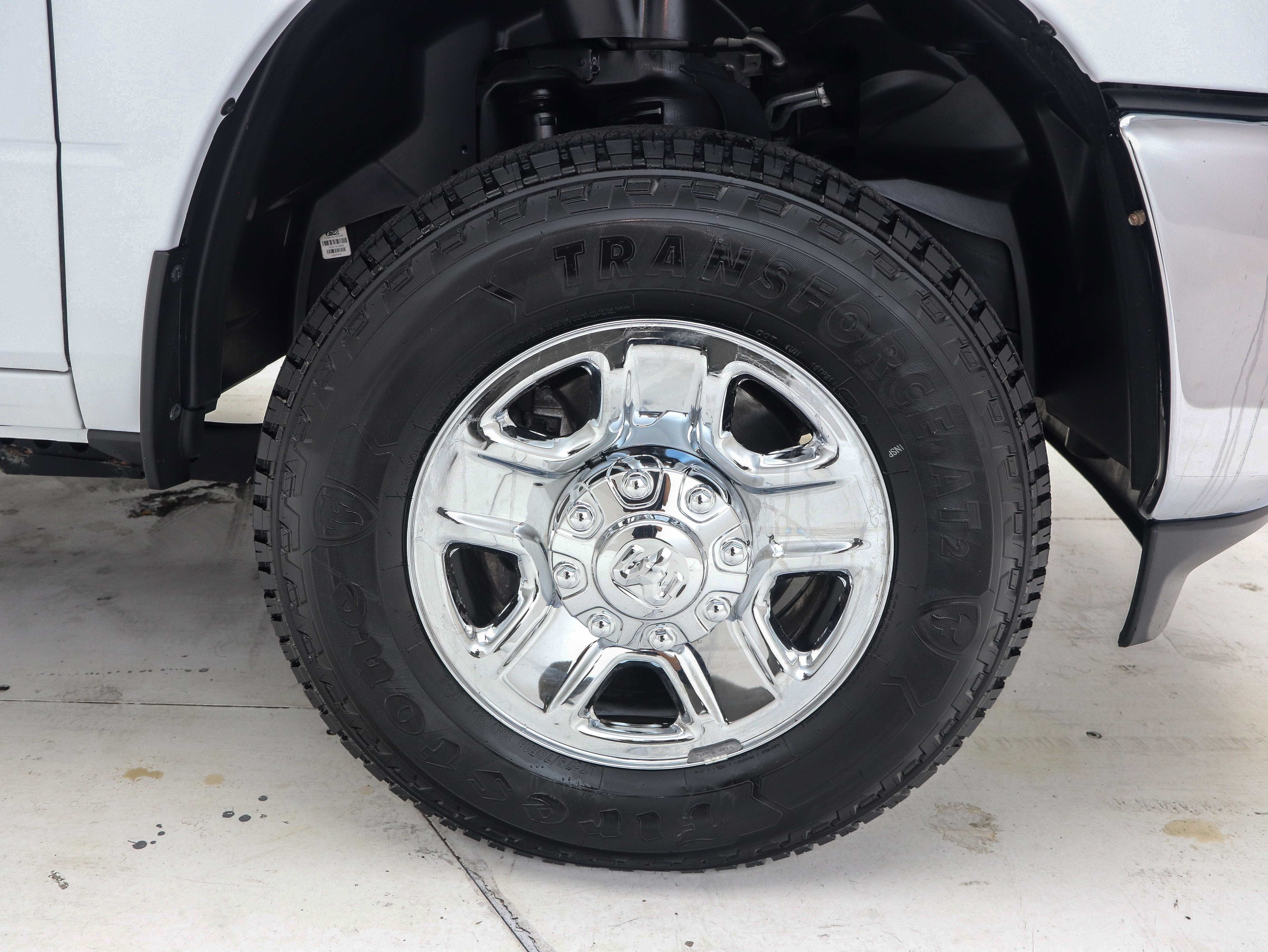 Used 2024 RAM 2500 Tradesman w/ Chrome Appearance Group AWD/4WD image 31