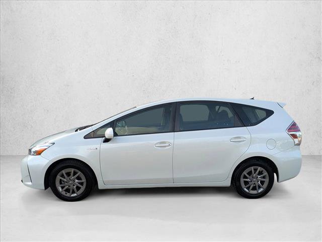 Used 2017 Toyota Prius V Two image 8