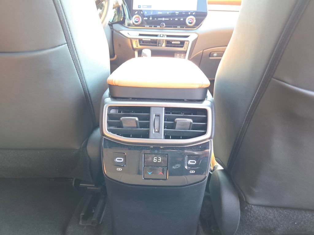 Certified 2025 Lexus RX 350 AWD image 33