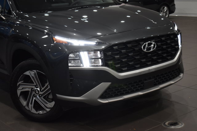 Used 2023 Hyundai Santa Fe SE image 3
