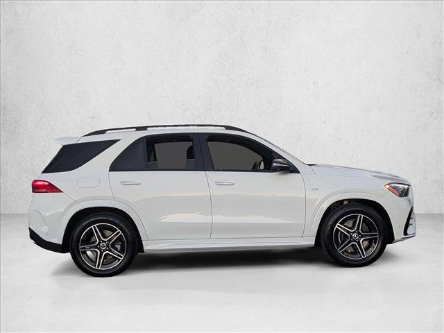 Used 2025 Mercedes-Benz GLE 450e 4MATIC image 4