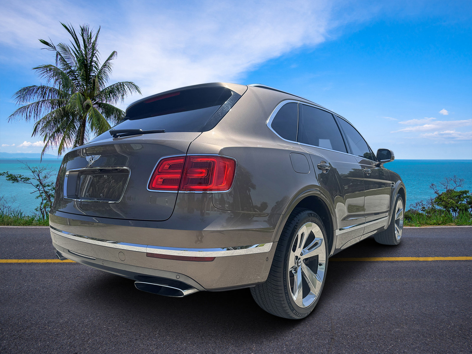 Used 2018 Bentley Bentayga image 42