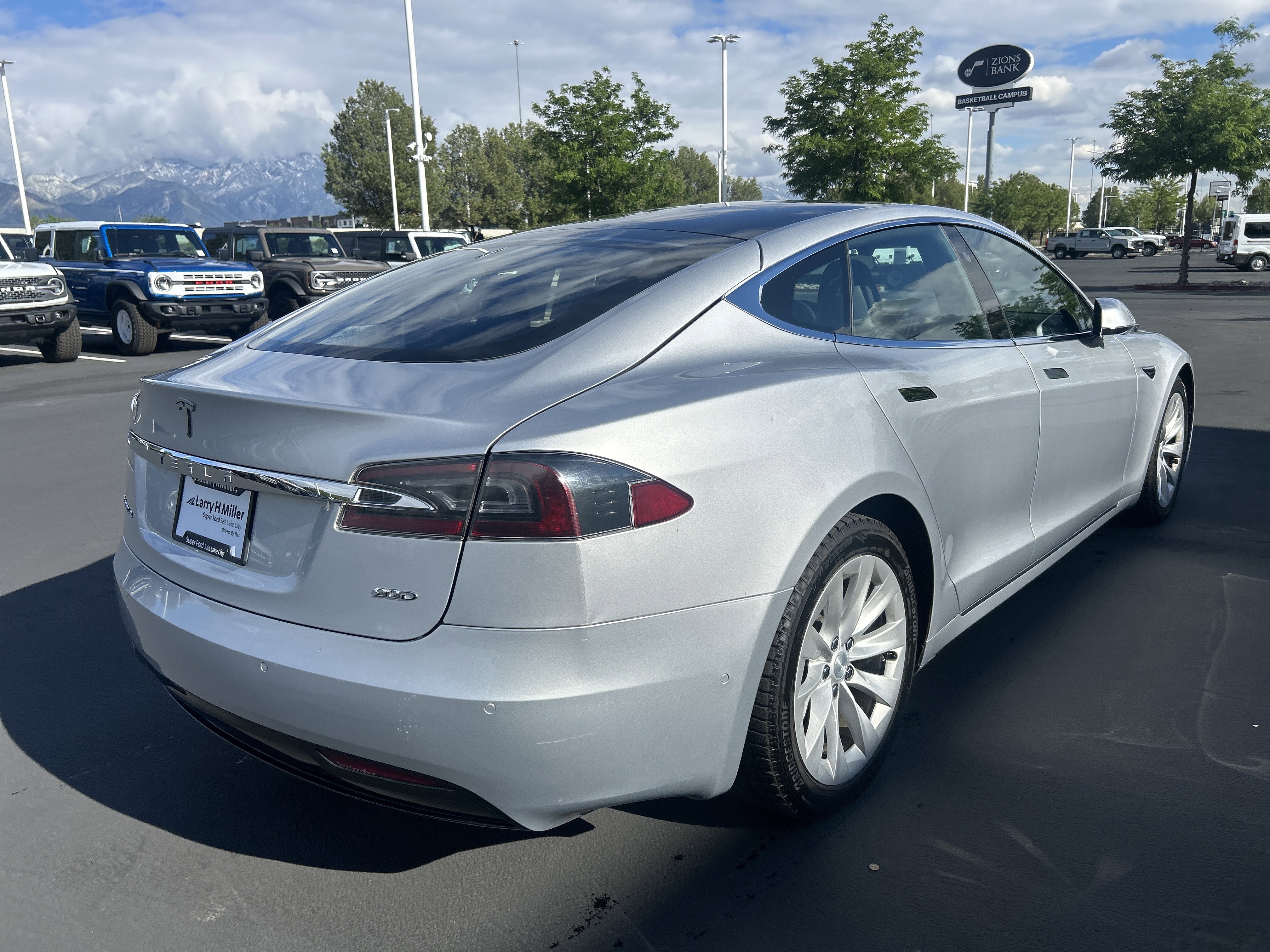 Used 2017 Tesla Model S 90D AWD/4WD image 5